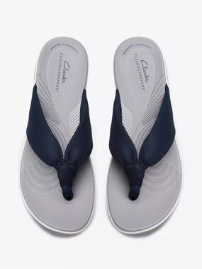 Clarks Navy Anchor Print Fabric Thong Sandals with Gray Footbed